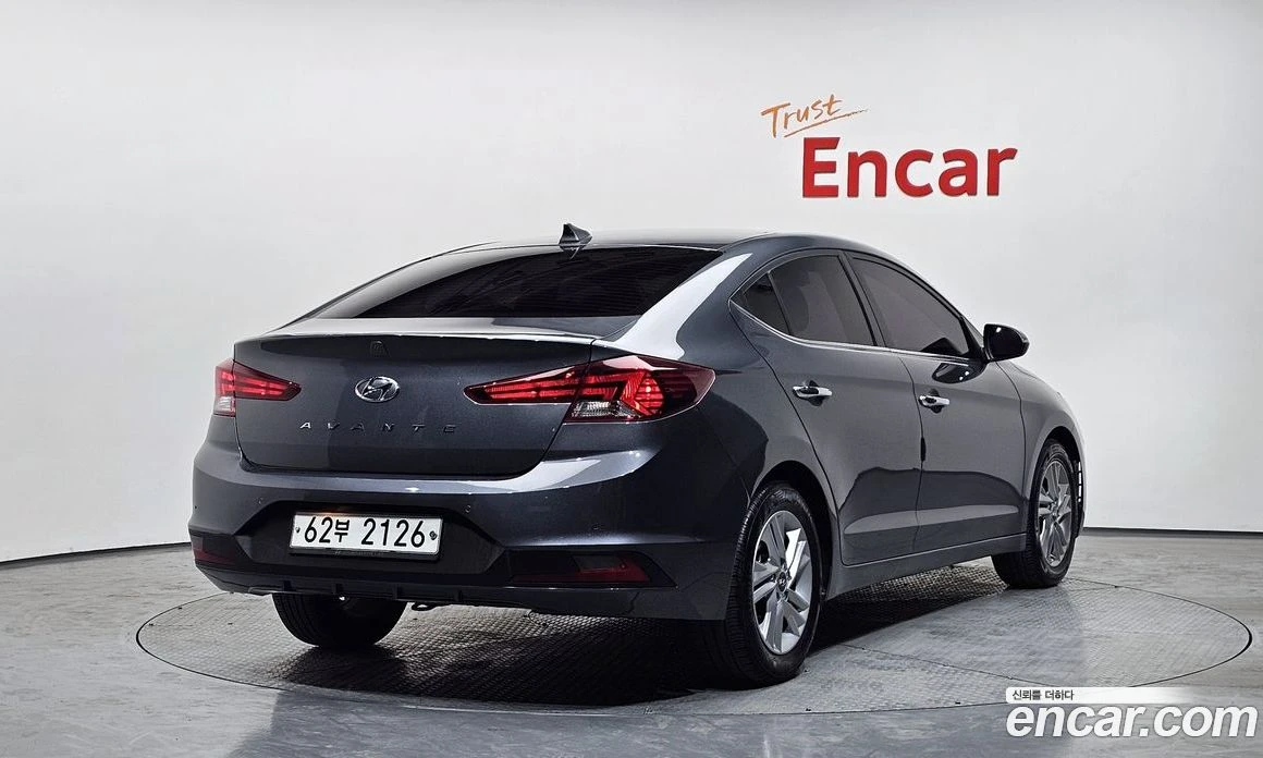 Hyundai Elantra 1.6 LPi Modern(Handicapped), снимка 2 - Автомобили и джипове - 55972700