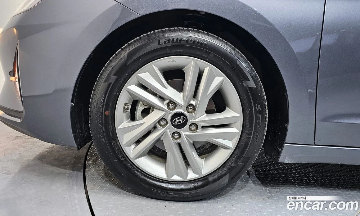 Hyundai Elantra 1.6 LPi Modern(Handicapped), снимка 5 - Автомобили и джипове - 55972700