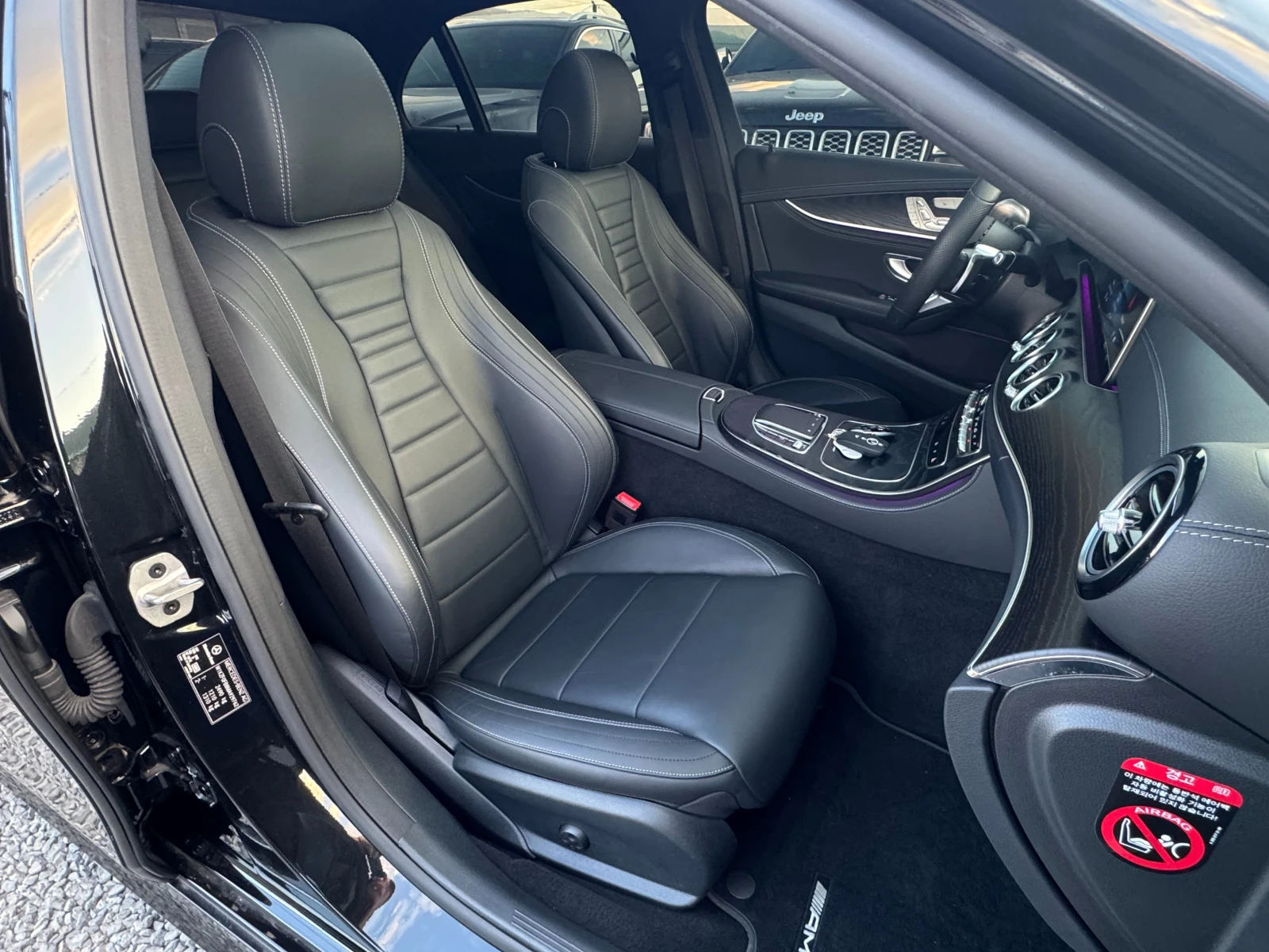 Mercedes-Benz E 220 d 4matic ! AMG Line !, снимка 10 - Автомобили и джипове - 56163647