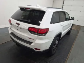 Jeep Grand cherokee TRAILHAWK/ДИСТРОНИК/ПОДГРЕВ/CARFAX/ФИНАНСИРАНЕ, снимка 3