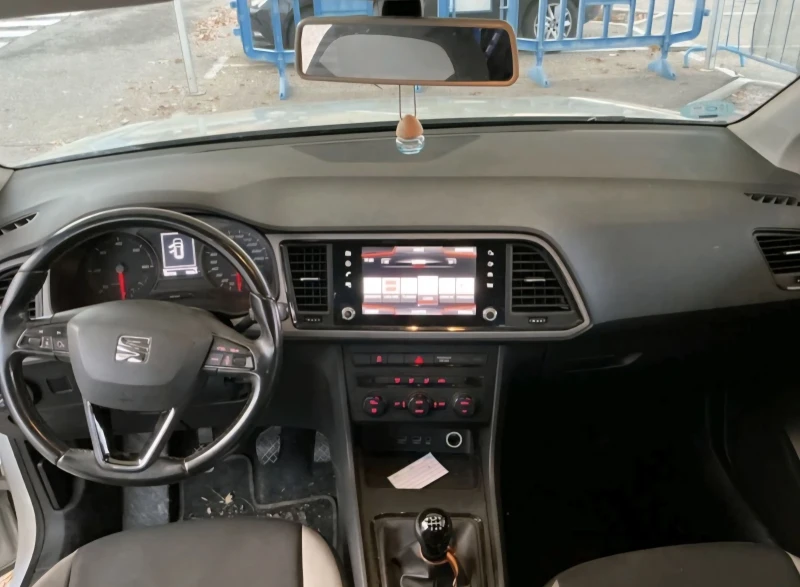 Seat Ateca 1.6TDI* ТОП ЦЕНА* REFERENCE EDITION* , снимка 7 - Автомобили и джипове - 52703282