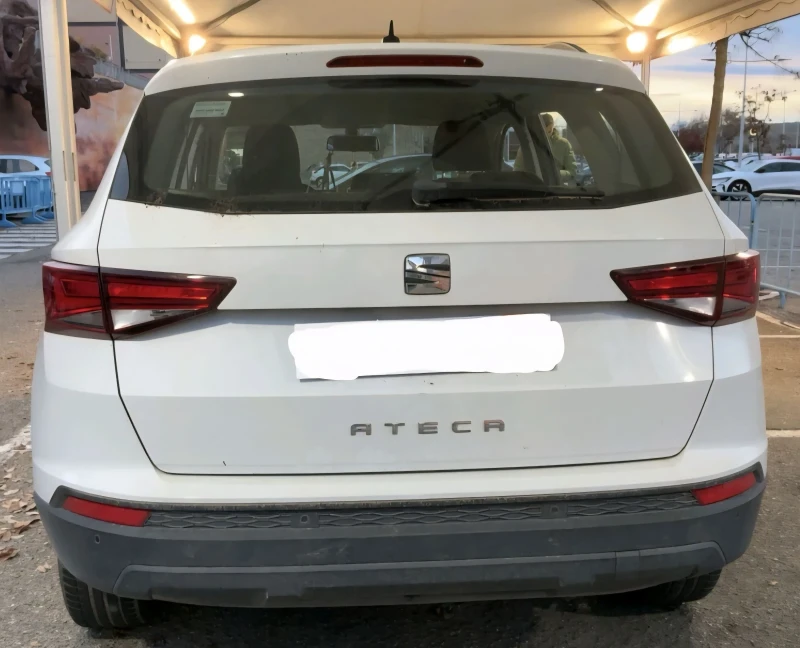 Seat Ateca 1.6TDI* ТОП ЦЕНА* REFERENCE EDITION* , снимка 3 - Автомобили и джипове - 52703282