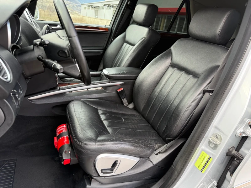 Mercedes-Benz ML 320 CDI / KOJA / NAVI / PODGREV / XENON / FULL SERVICE, снимка 9 - Автомобили и джипове - 53100637