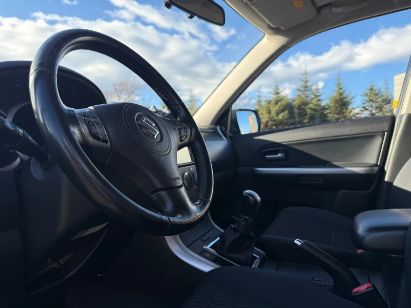 Suzuki Grand vitara Нов внос Исландия!* 4×4 Facelift* Рядък модел, снимка 7 - Автомобили и джипове - 53265209