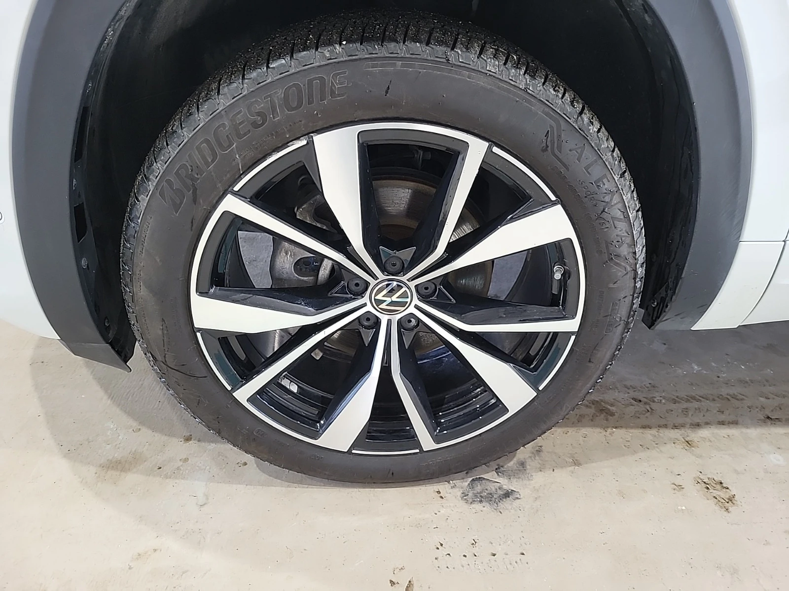 VW Atlas * * CARFAX * * АВТО КРЕДИТ * * , снимка 10 - Автомобили и джипове - 53866509