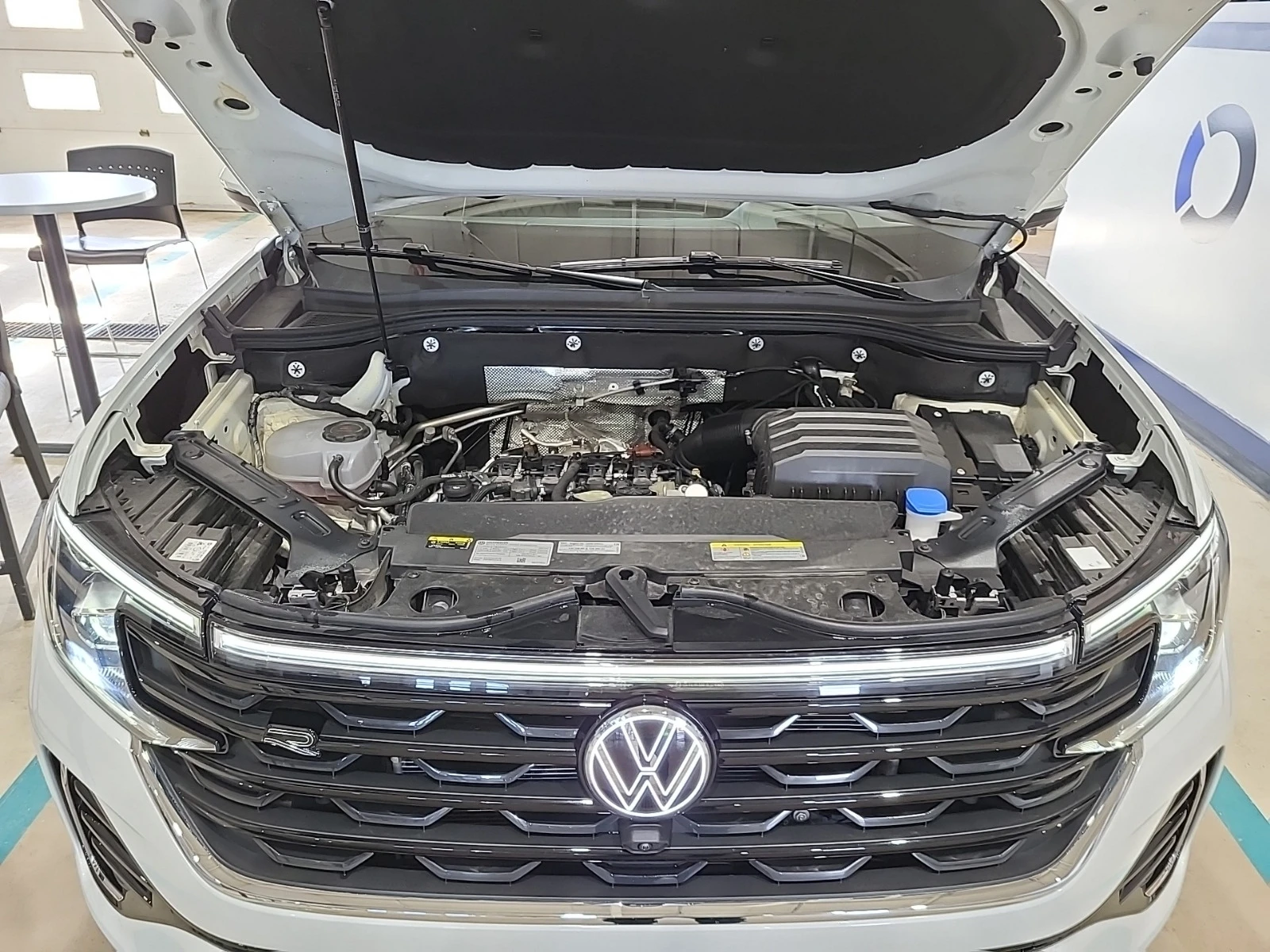 VW Atlas * * CARFAX * * АВТО КРЕДИТ * * , снимка 8 - Автомобили и джипове - 53866509