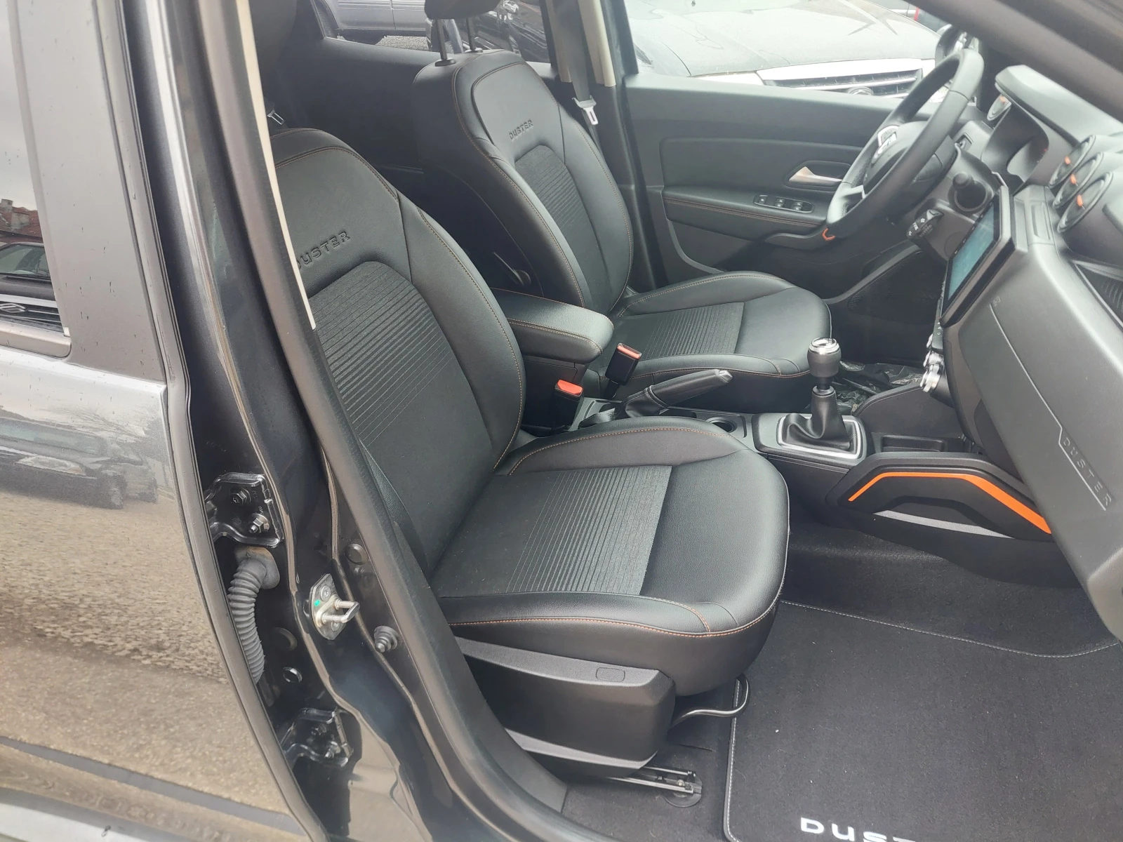 Dacia Duster ТОП СЪСТОЯНИЕ, снимка 8 - Автомобили и джипове - 53921438