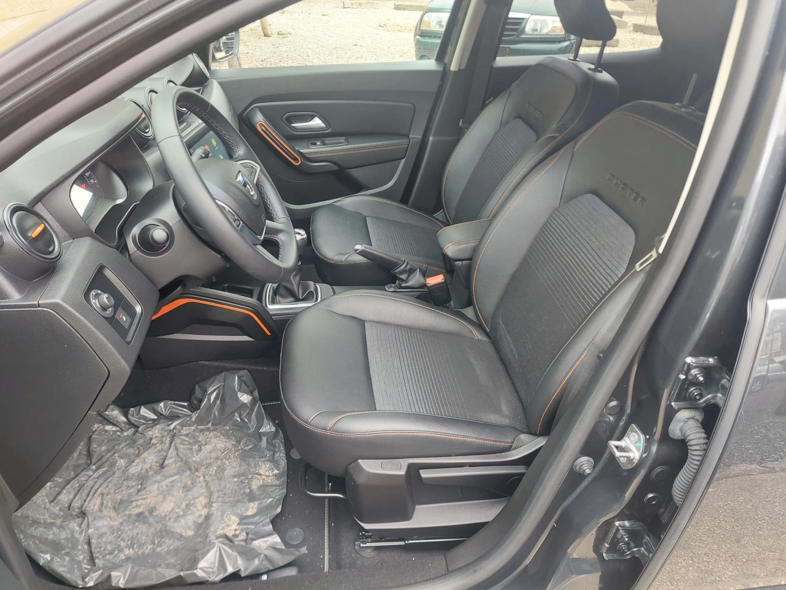 Dacia Duster ТОП СЪСТОЯНИЕ, снимка 12 - Автомобили и джипове - 53921438