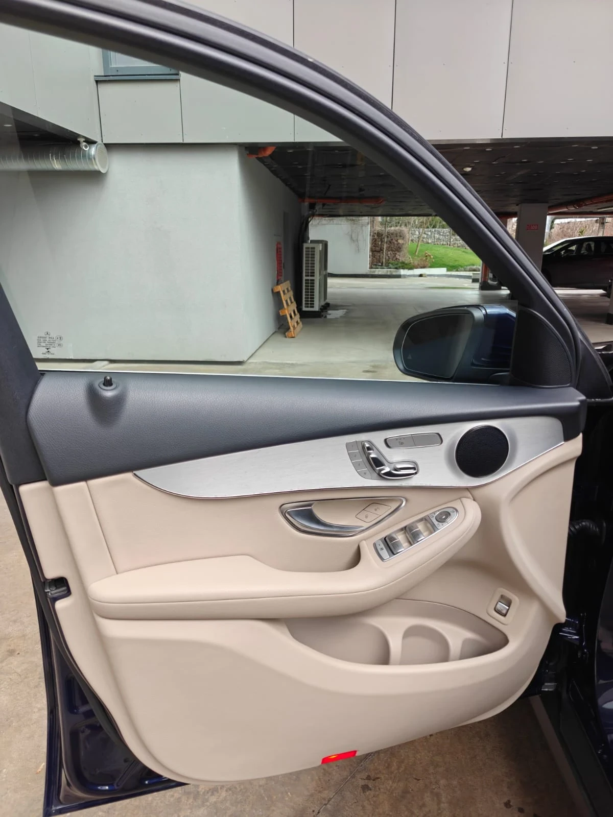 Mercedes-Benz GLC 300, снимка 15 - Автомобили и джипове - 54080984