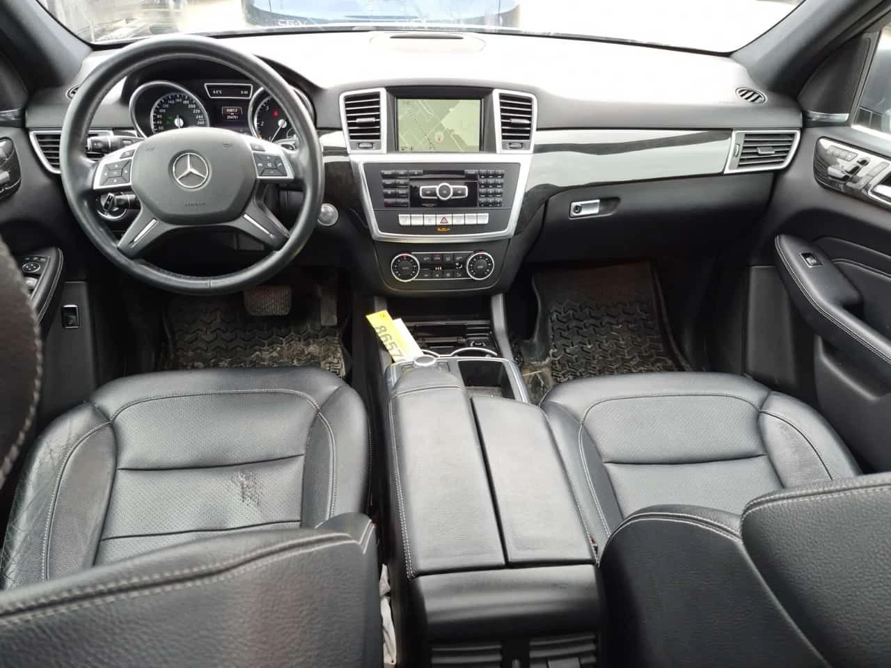 Mercedes-Benz ML 350 АМГ ПАКЕТ/BLUETEC/2 КЛЮЧА/ПАНО/ПОДГРЕВ/ПАМЕТ , снимка 8 - Автомобили и джипове - 54116059