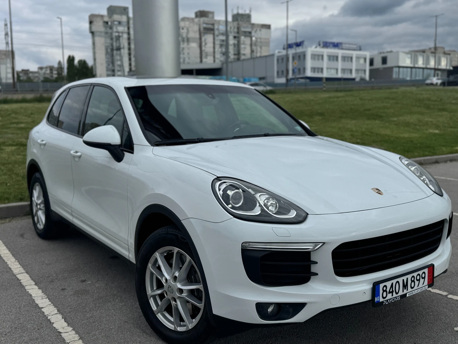 Porsche Cayenne 3.6 V6| FACELIFT| ПОДГРЕВ| ПАНОРАМА| РЕАЛНИ КМ| , снимка 2 - Автомобили и джипове - 54392348