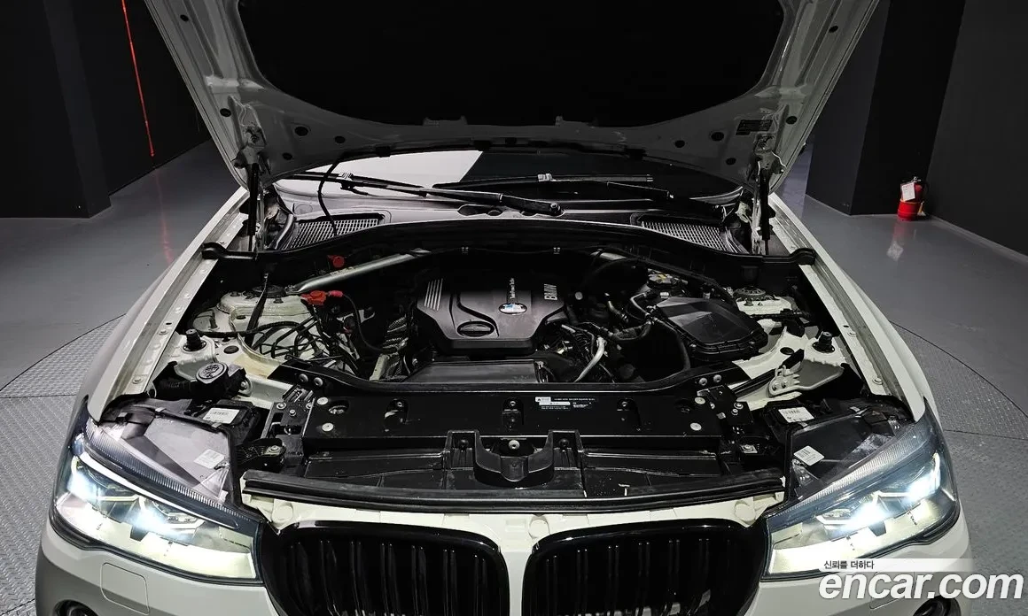 BMW X4 XDRIVE20D| M PACK| HUD| КАМЕРА| ПОДГРЕВ| , снимка 17 - Автомобили и джипове - 54459508