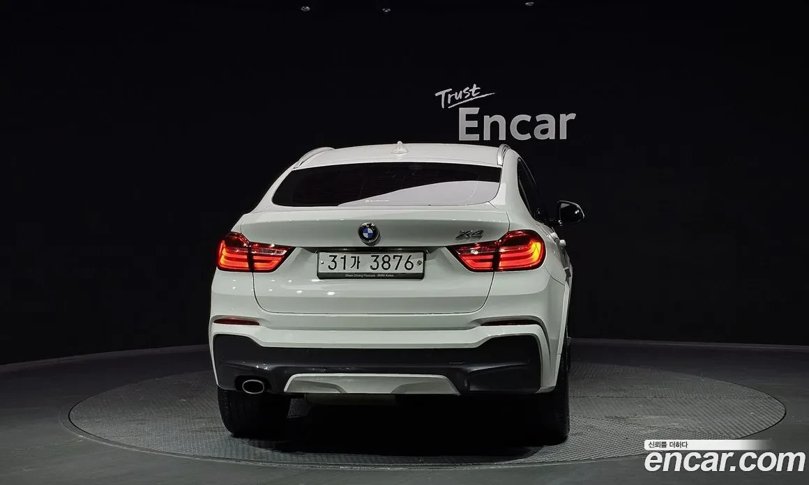 BMW X4 XDRIVE20D| M PACK| HUD| КАМЕРА| ПОДГРЕВ| , снимка 4 - Автомобили и джипове - 54459508