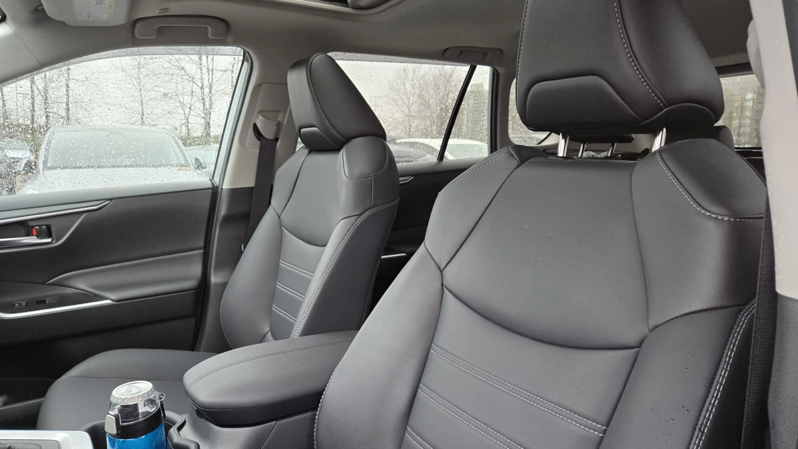 Toyota Rav4 * * CARFAX * * АВТО КРЕДИТ * * Цена до БГ * * , снимка 7 - Автомобили и джипове - 54482280