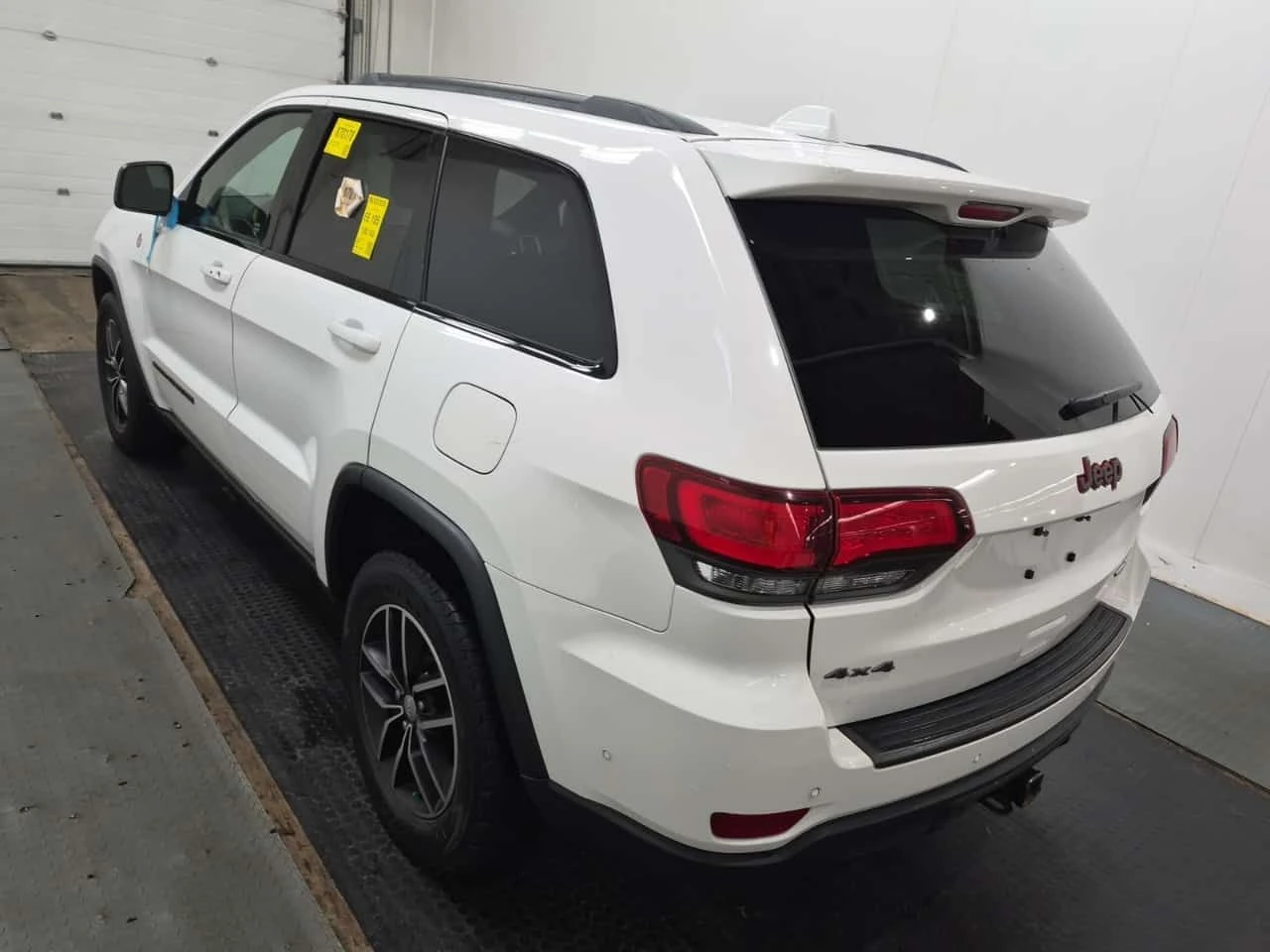 Jeep Grand cherokee TRAILHAWK/ДИСТРОНИК/ПОДГРЕВ/CARFAX/ФИНАНСИРАНЕ, снимка 5 - Автомобили и джипове - 54750554
