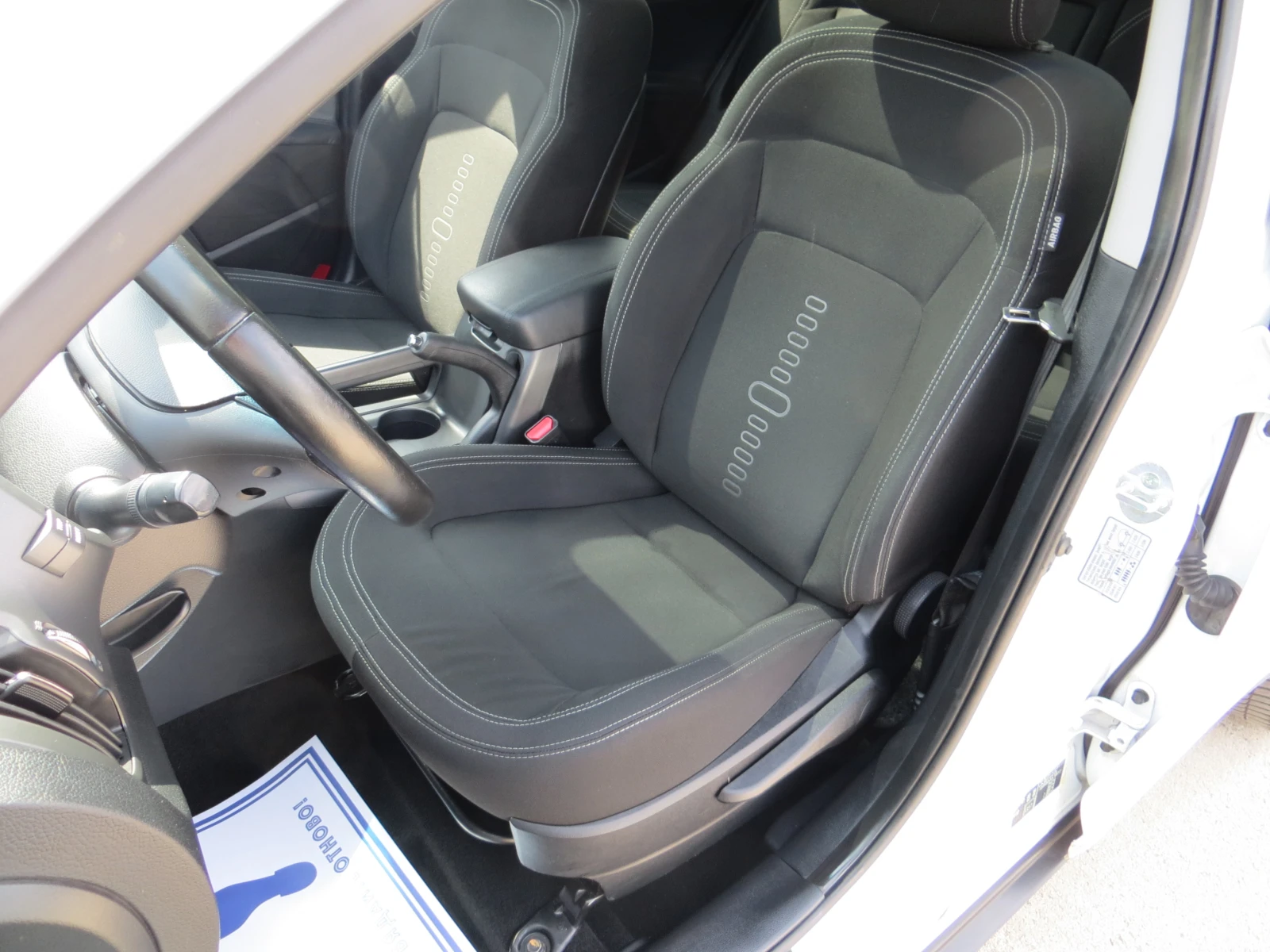 Kia Sportage 1.7CRDI-НАВИ-ПАНОРАМА, снимка 9 - Автомобили и джипове - 54764263