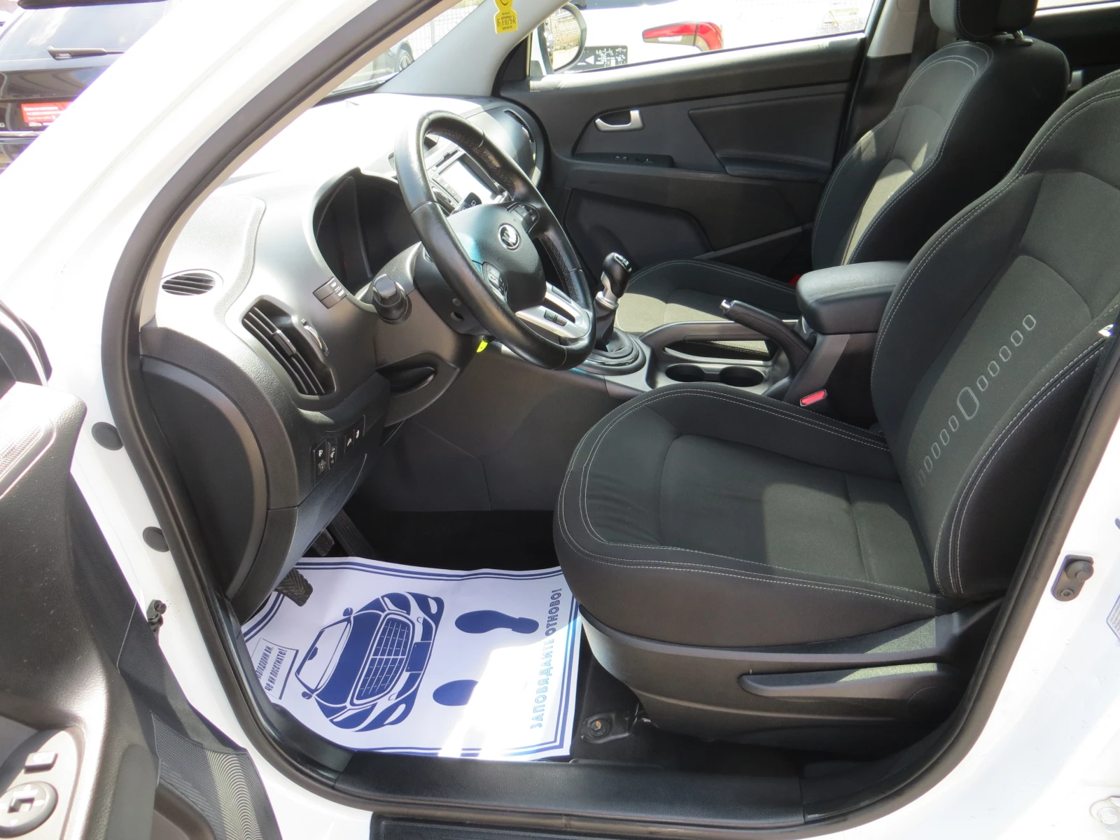 Kia Sportage 1.7CRDI-НАВИ-ПАНОРАМА, снимка 10 - Автомобили и джипове - 54764263