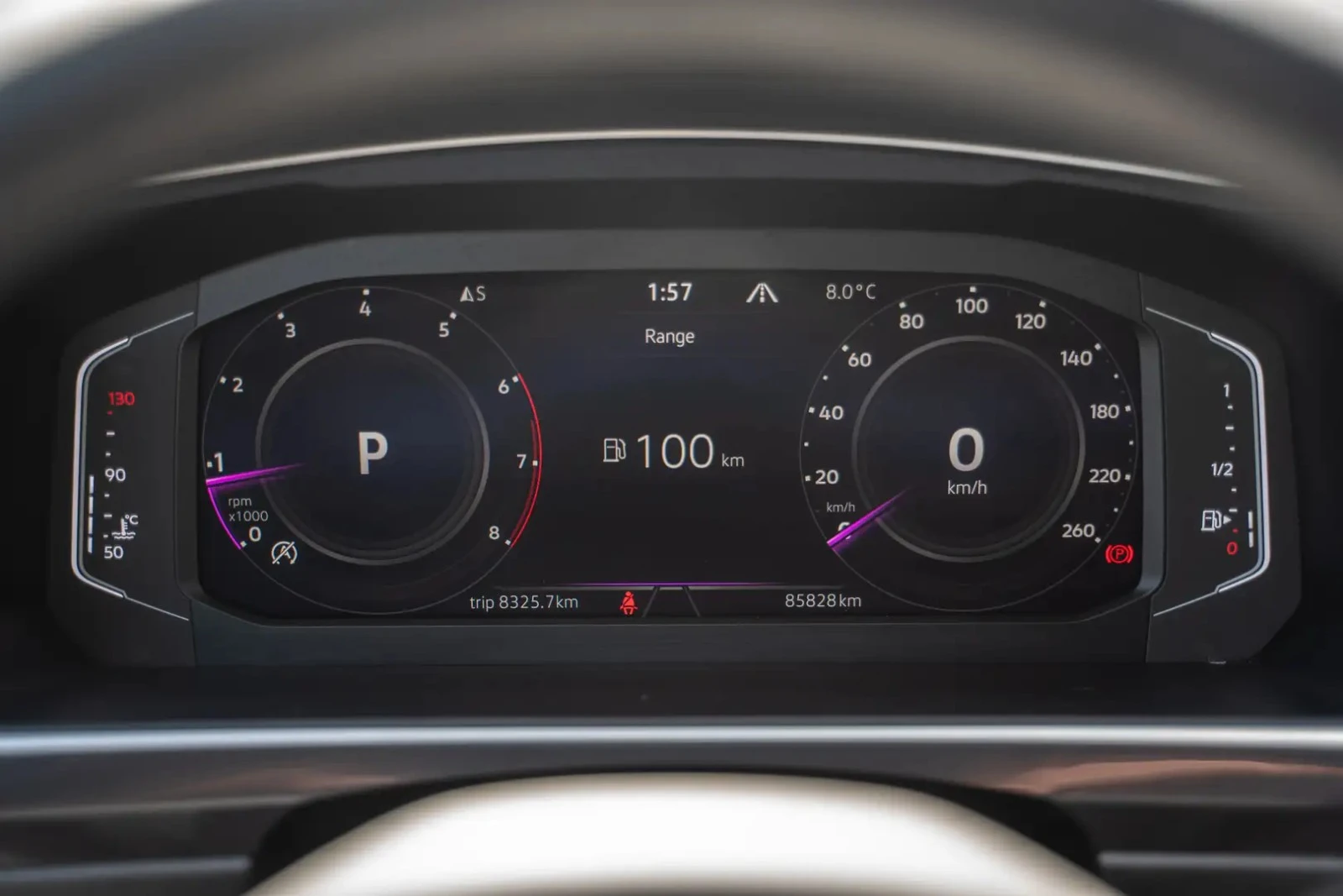 VW Tiguan Comfortline * AвтоКредит * (ЦЕНА ДО БГ), снимка 10 - Автомобили и джипове - 55184827