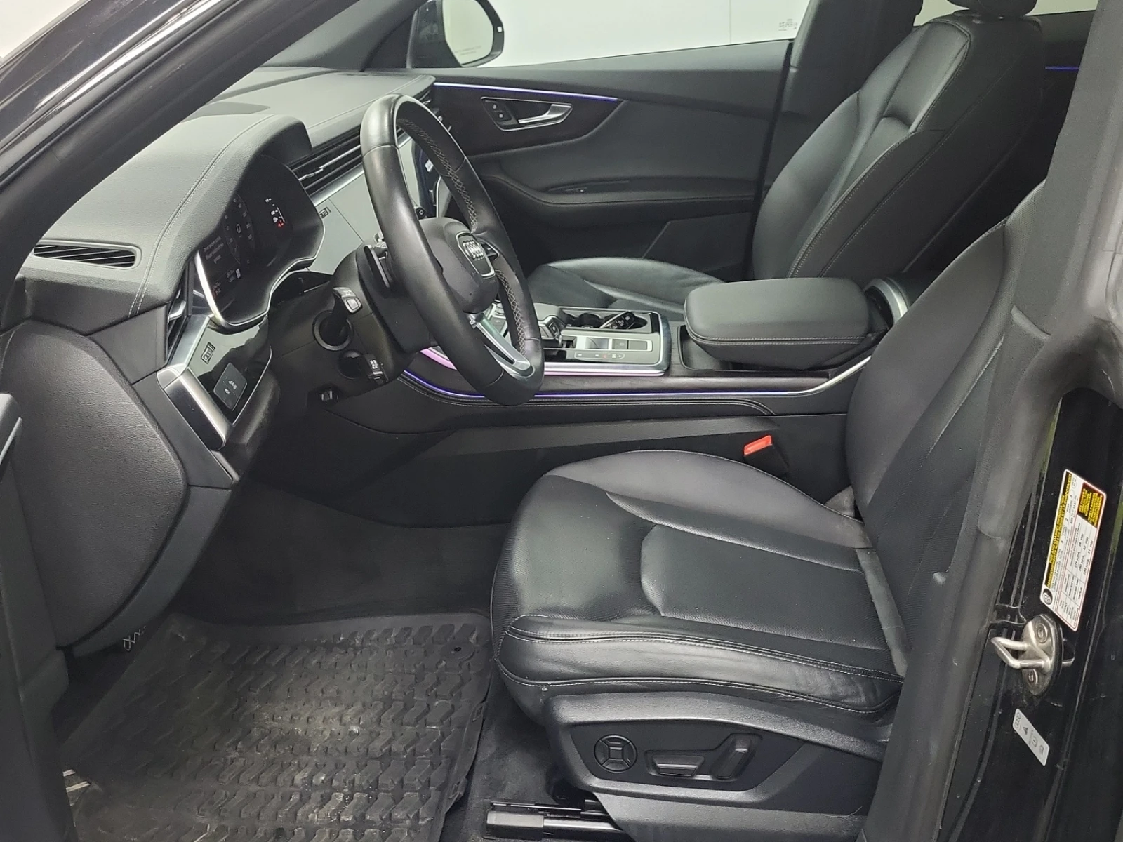 Audi Q8 PROGRESSIV, ПРОГНОЗНА ЦЕНА до БГ, снимка 5 - Автомобили и джипове - 55395580