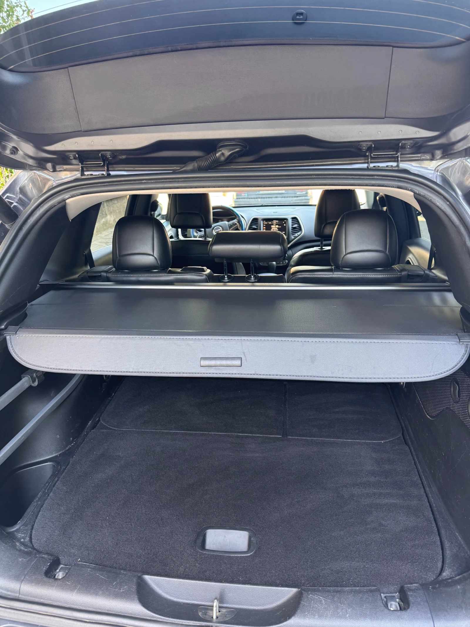 Jeep Cherokee LIMITED, снимка 5 - Автомобили и джипове - 55830028