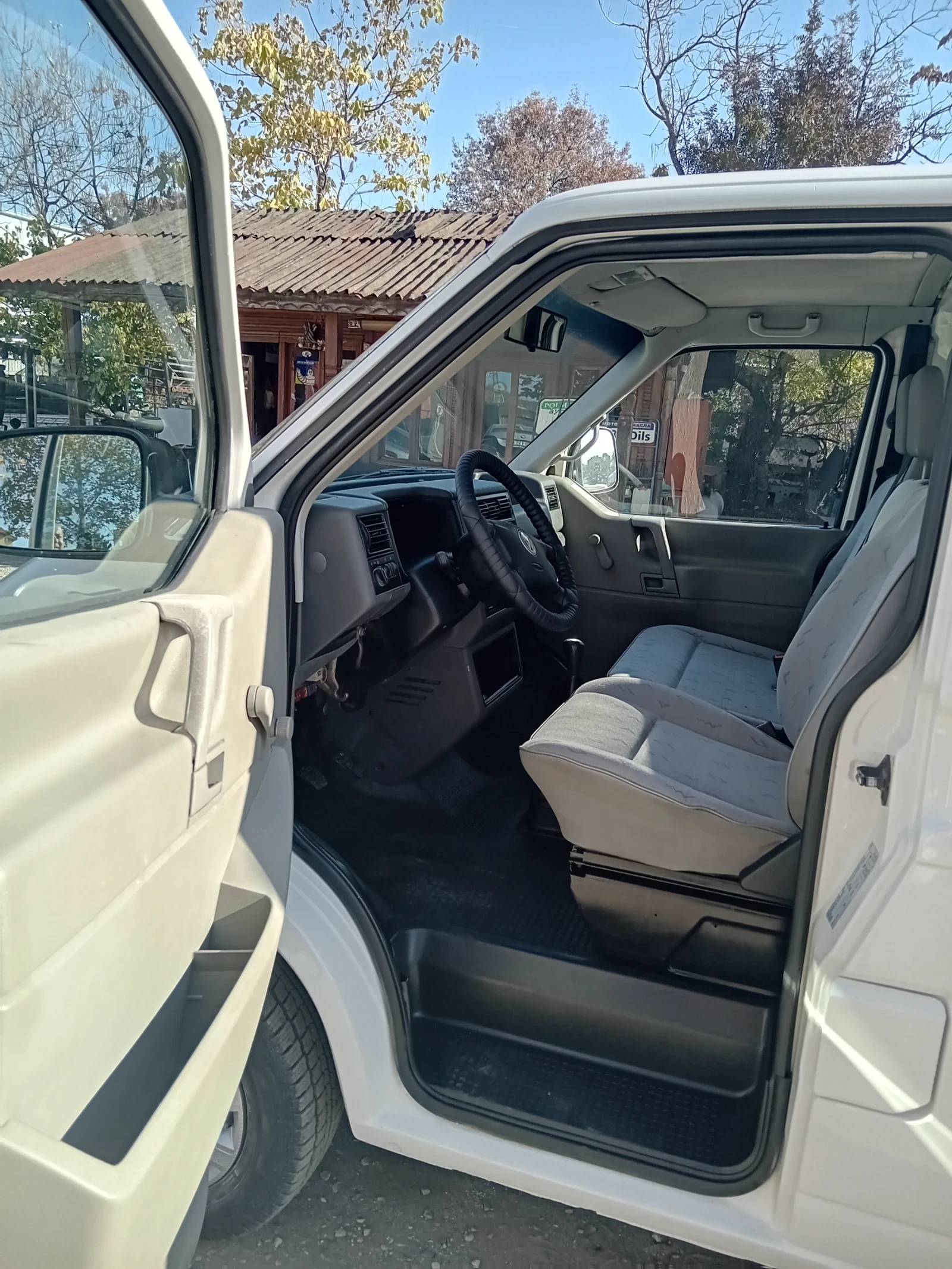 VW Transporter 2.5TDi КЛИМАТИК дълга БАЗА - изображение 5