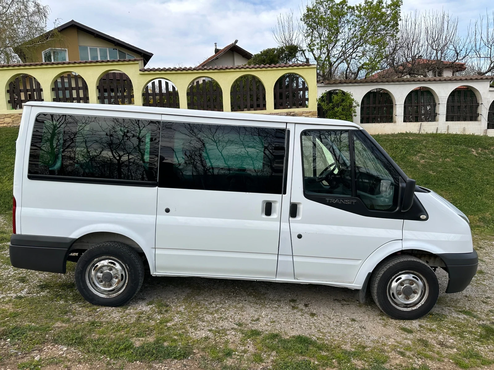 Ford Transit 2.2 КЛИМАТИК, снимка 8 - Бусове и автобуси - 54179091