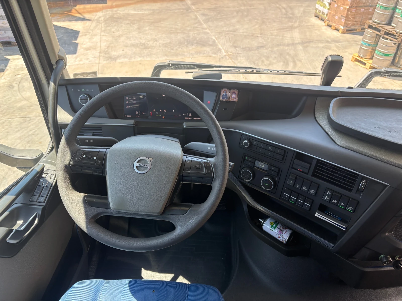 Volvo Fh, снимка 5 - Камиони - 55172871