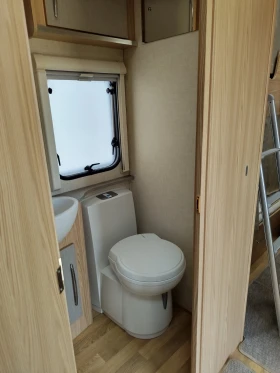 Каравана Coachmen Amara 570/6 2018, снимка 11
