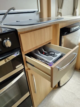 �������� Coachmen Amara 570/6 2018 | Mobile.bg � ����� ������ 8