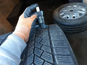Гуми Зимни 225/60R17, снимка 4