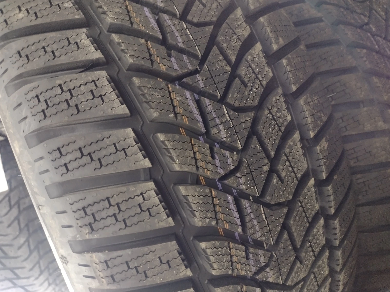  235/50R18 | Mobile.bg   11