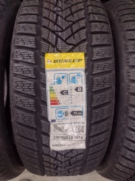 Гуми Зимни 235/50R18, снимка 4 - Гуми и джанти - 46786669