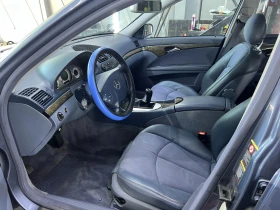 Mercedes-Benz E 220, снимка 8