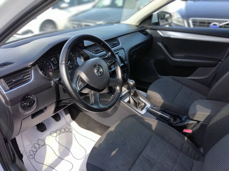 Skoda Octavia 4х4, снимка 8 - Автомобили и джипове - 50154688
