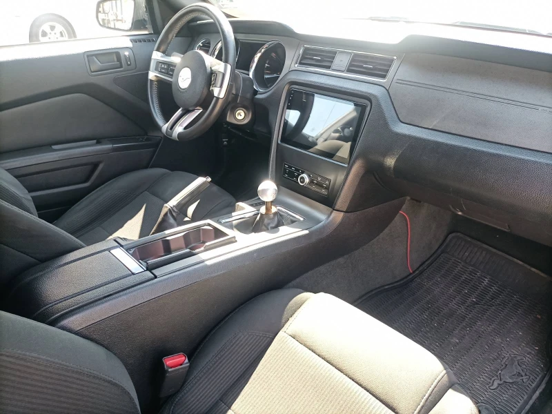 Ford Mustang 3.7 V6 ръчна, снимка 6 - Автомобили и джипове - 52657939