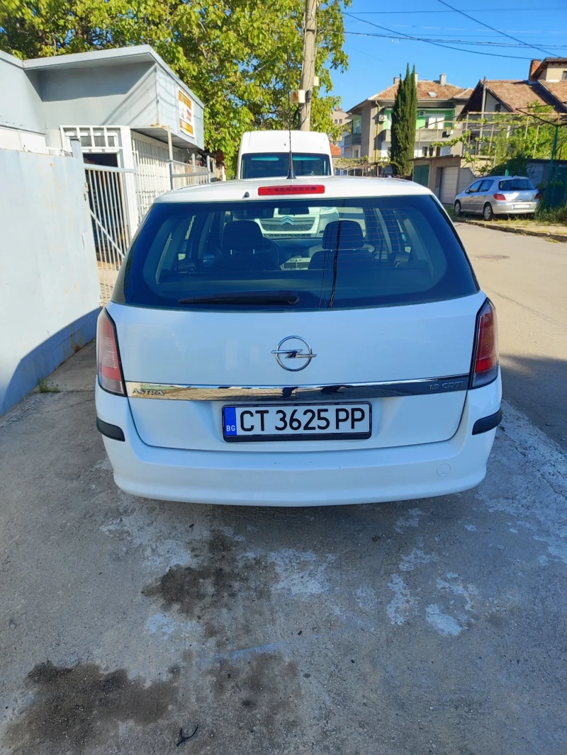 Opel Astra 1.9, снимка 4 - Автомобили и джипове - 52214756