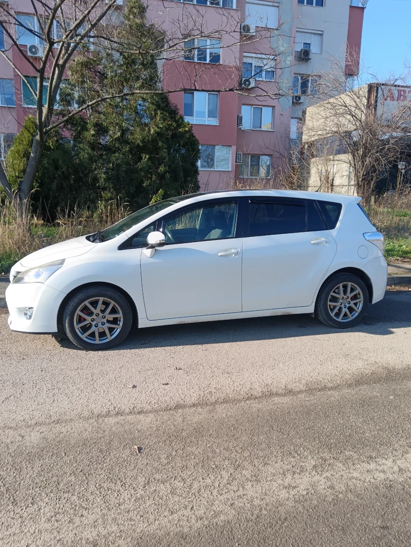 Toyota Verso 2000 D4D 126K.C 6+ 1 места, снимка 3 - Автомобили и джипове - 52897078