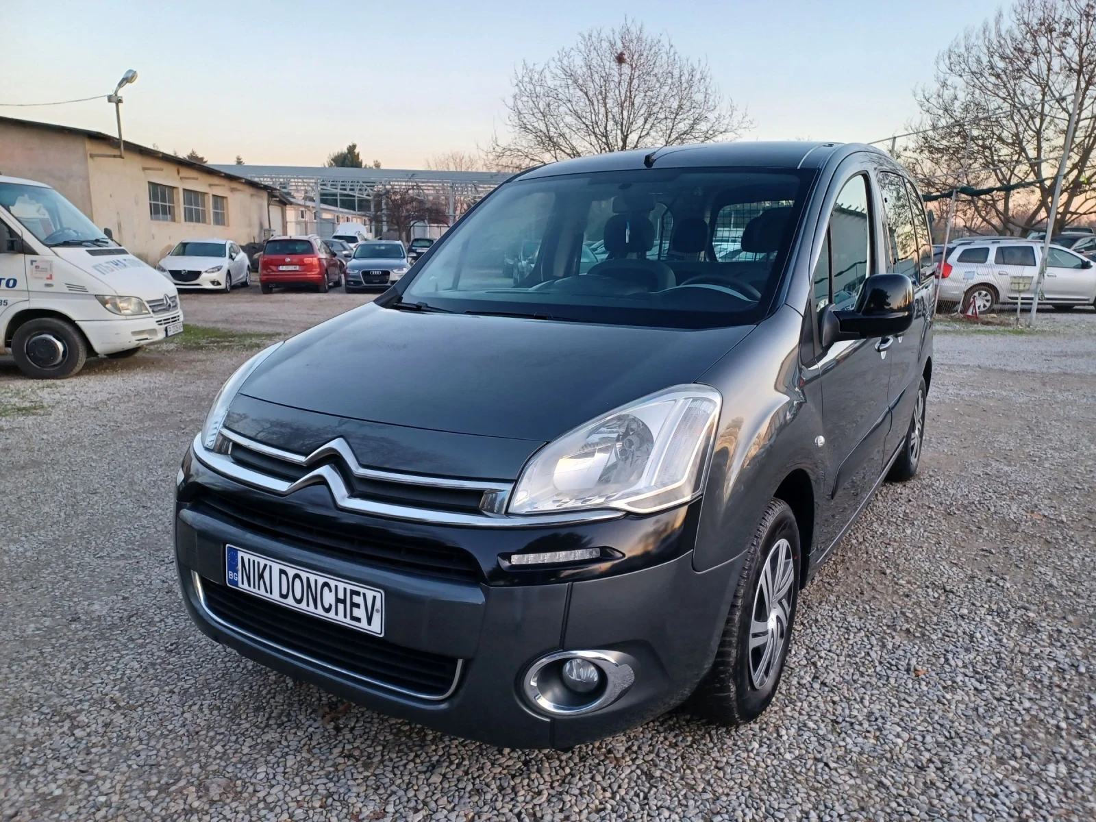 Citroen Berlingo 1.6-92HDI FACELIFT!! EURO5! LED! PODGREV SEDALKI!, снимка 1