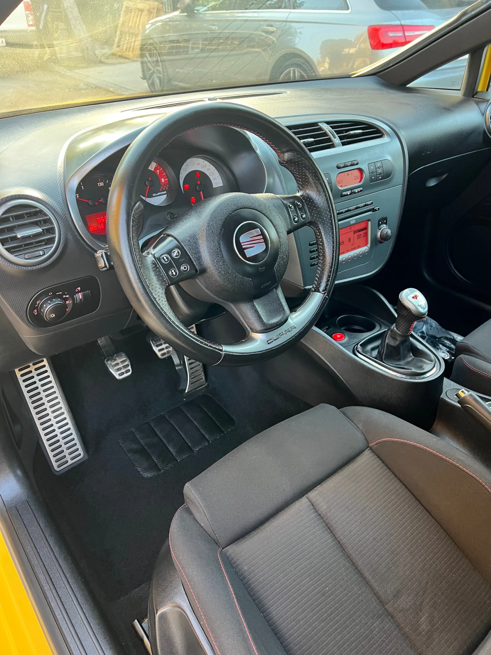 Seat Leon Cupra 2.0 T - изображение 8