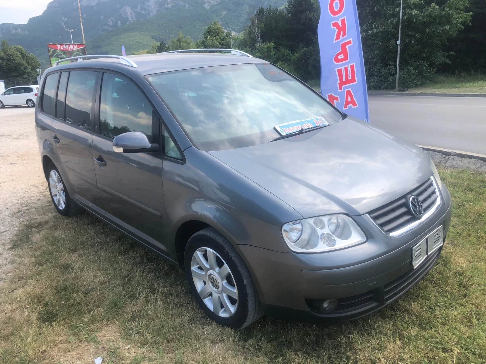 VW Touran  - изображение 3