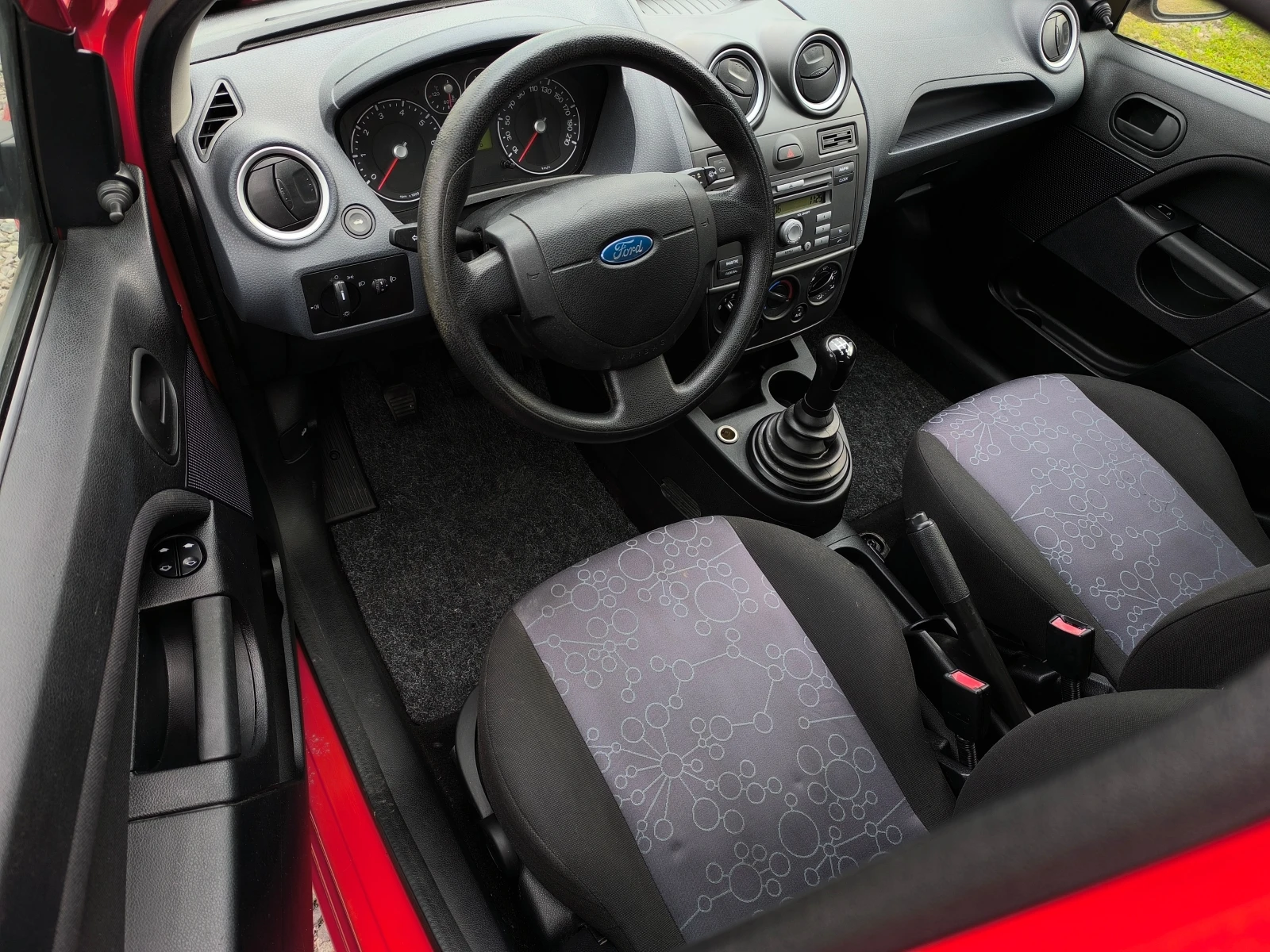 Ford Fiesta FACE LIFT-1.4i-80кс(4-цилиндъра)-КЛИМАТИК- - изображение 10