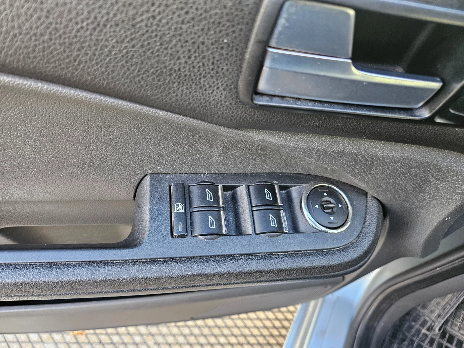 Ford C-max 2.0+ КЛИМАТИК+ ПОДГРЕВ+ ВСИЧКО ПЛАТЕНО+ НОВИ ГУМИ+ | Mobile.bg — изображение 11