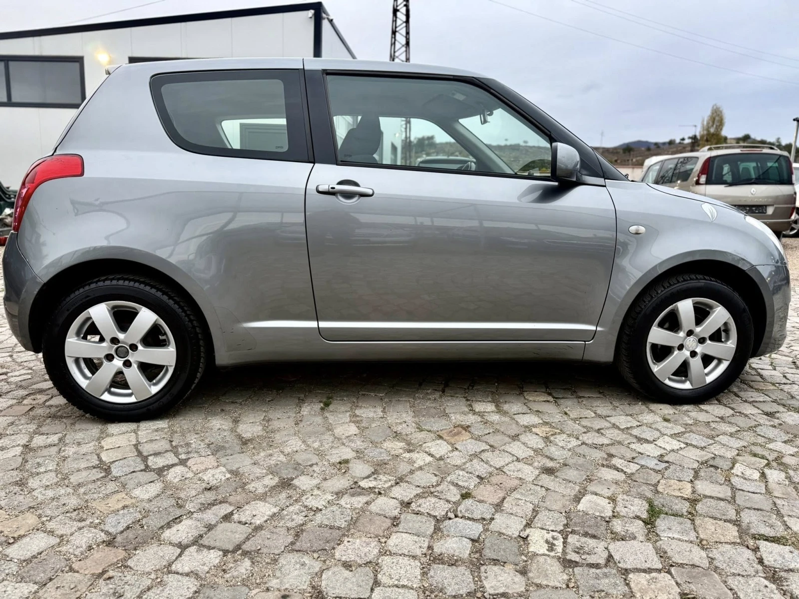 Suzuki Swift 1.5 | Mobile.bg   6