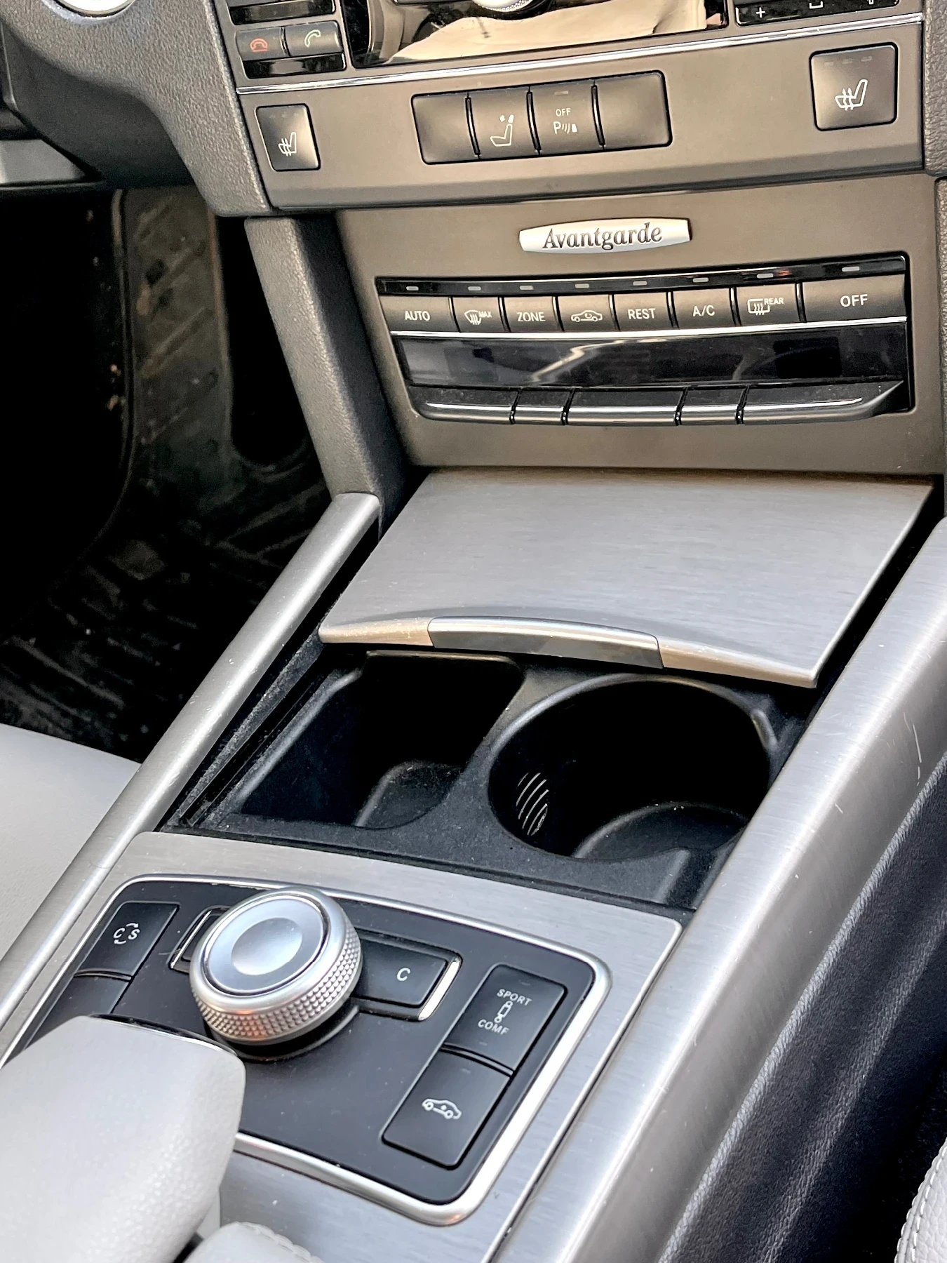 Mercedes-Benz E 350 AVANTGARDE / ����� ���������� / 14 ������ �������  | Mobile.bg � ����������� 11