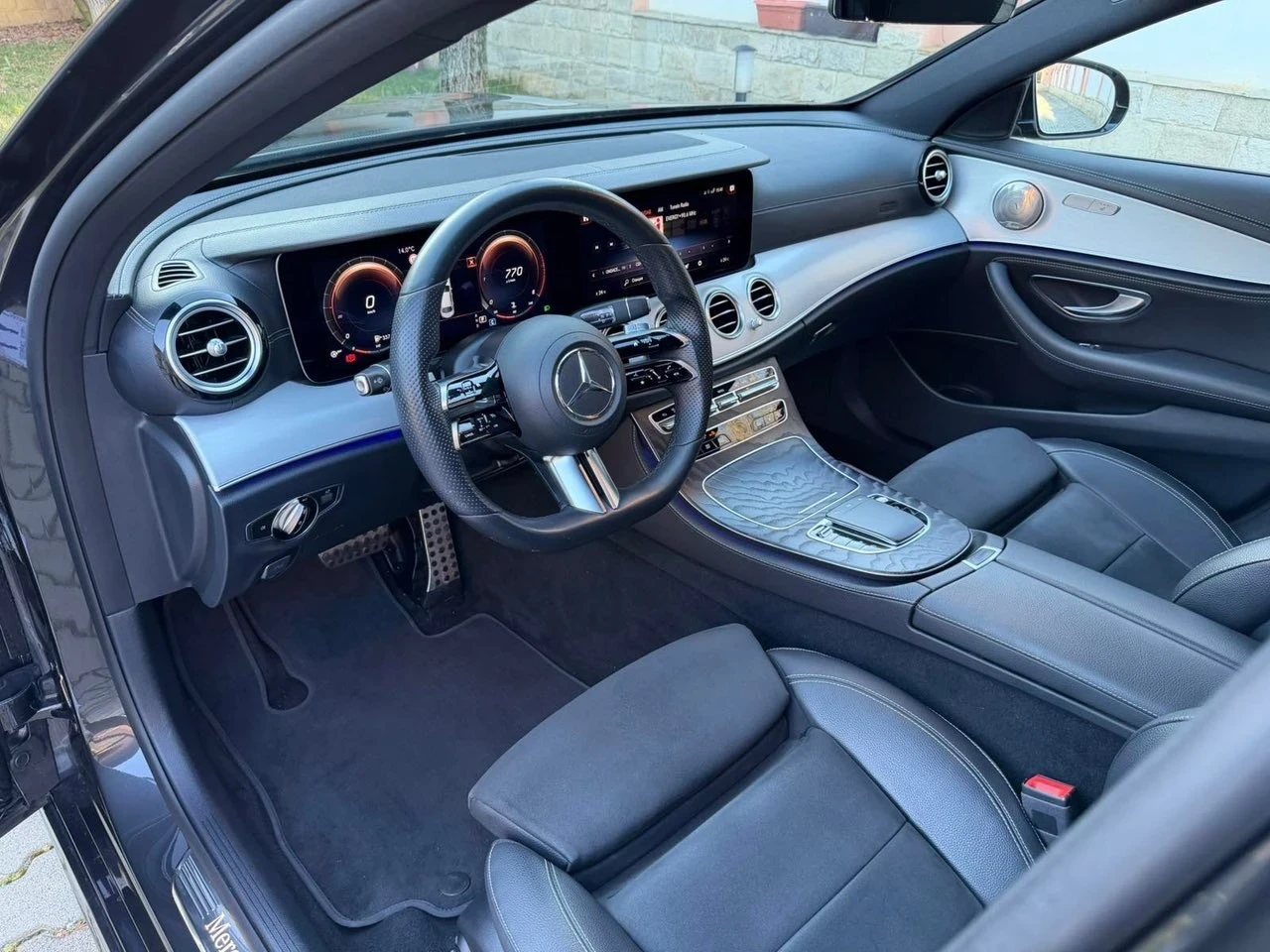 Mercedes-Benz E 220 cdi/AMG/Multibeam/Widescreen/Keyless/360/������� | Mobile.bg � ����������� 7