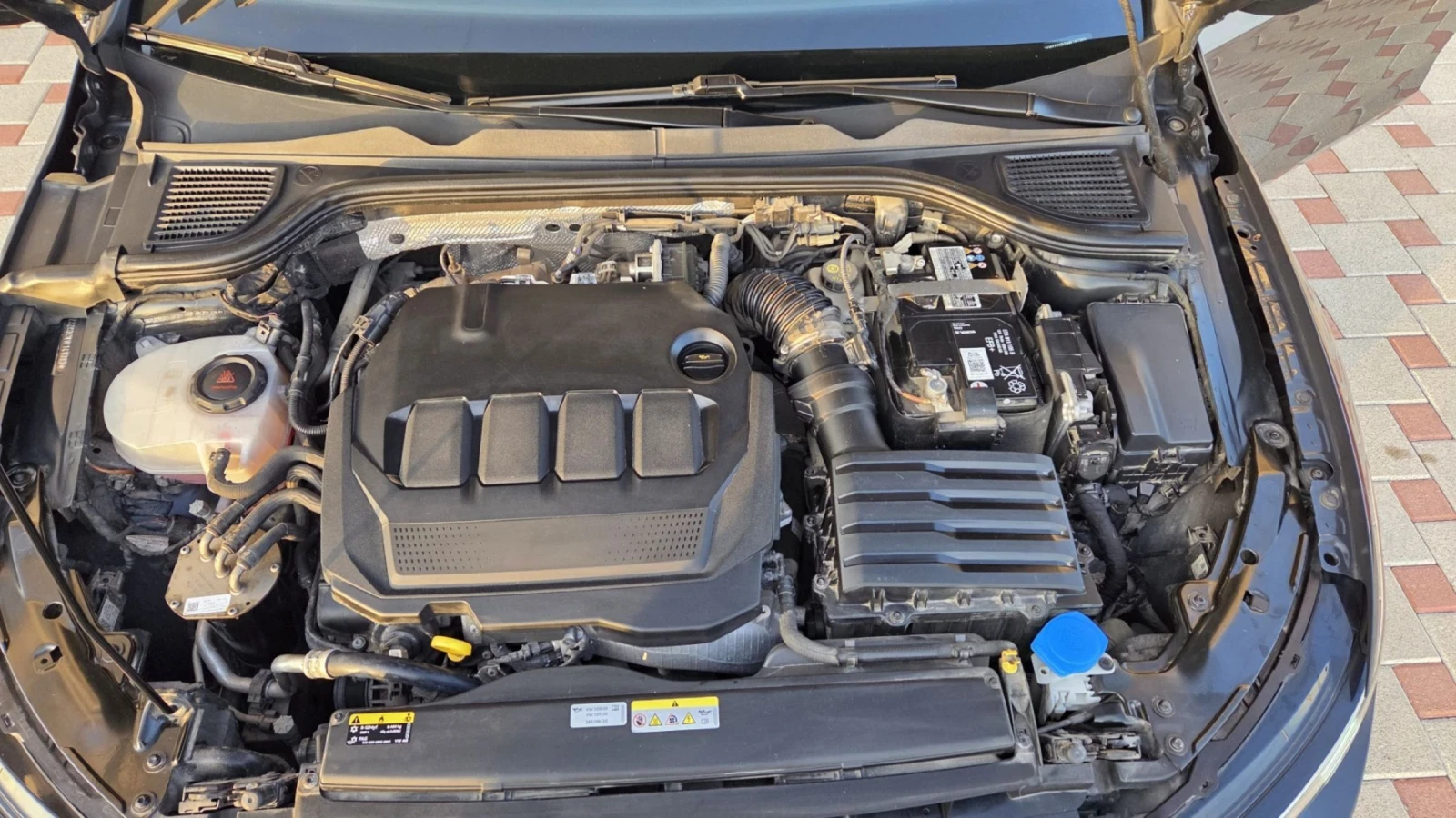 VW Golf 8 2. 0 TDI DSG   150 к. с. | 76 000 км | Много екс, снимка 16 - Автомобили и джипове - 53783479