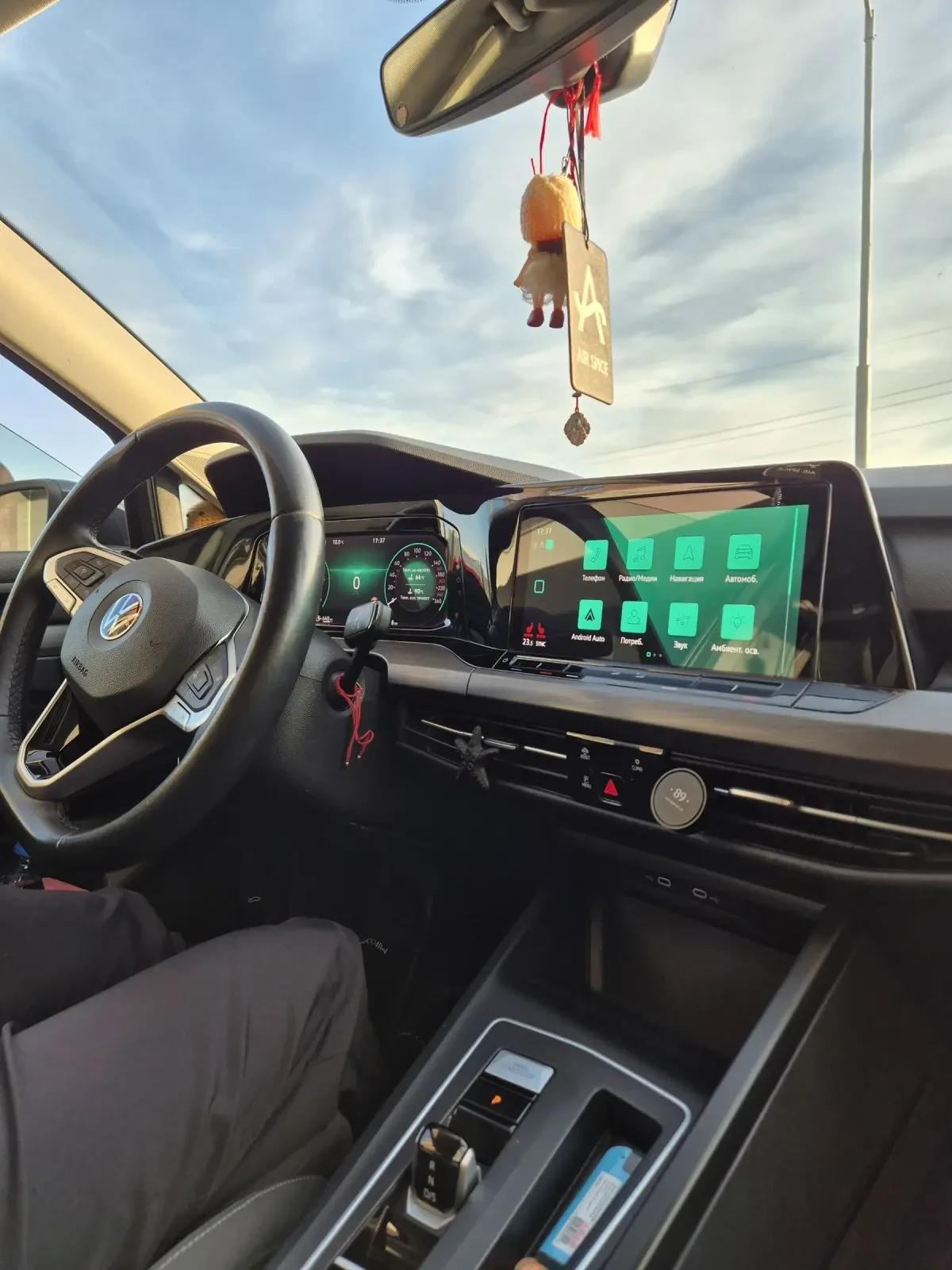 VW Golf 8 2. 0 TDI DSG   150 к. с. | 76 000 км | Много екс, снимка 9 - Автомобили и джипове - 53783479