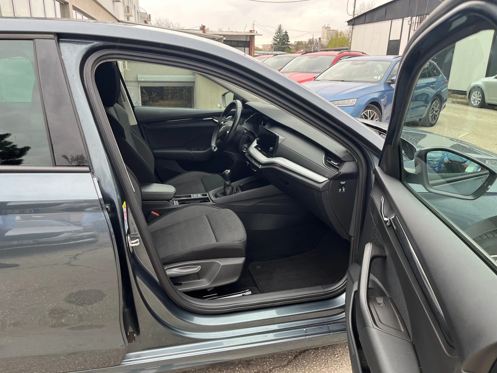 Skoda Octavia 2, 0 TDI , снимка 6 - Автомобили и джипове - 54206201