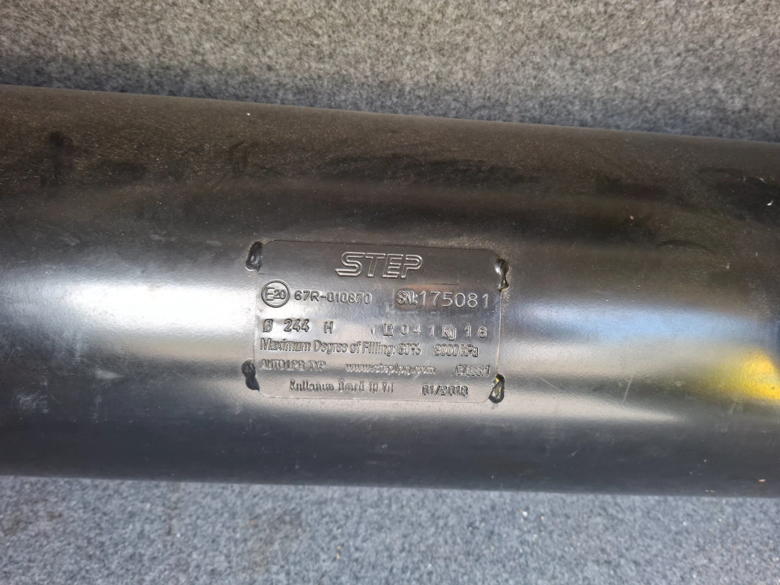 BMW 318 Е90, снимка 10 - Автомобили и джипове - 54293819