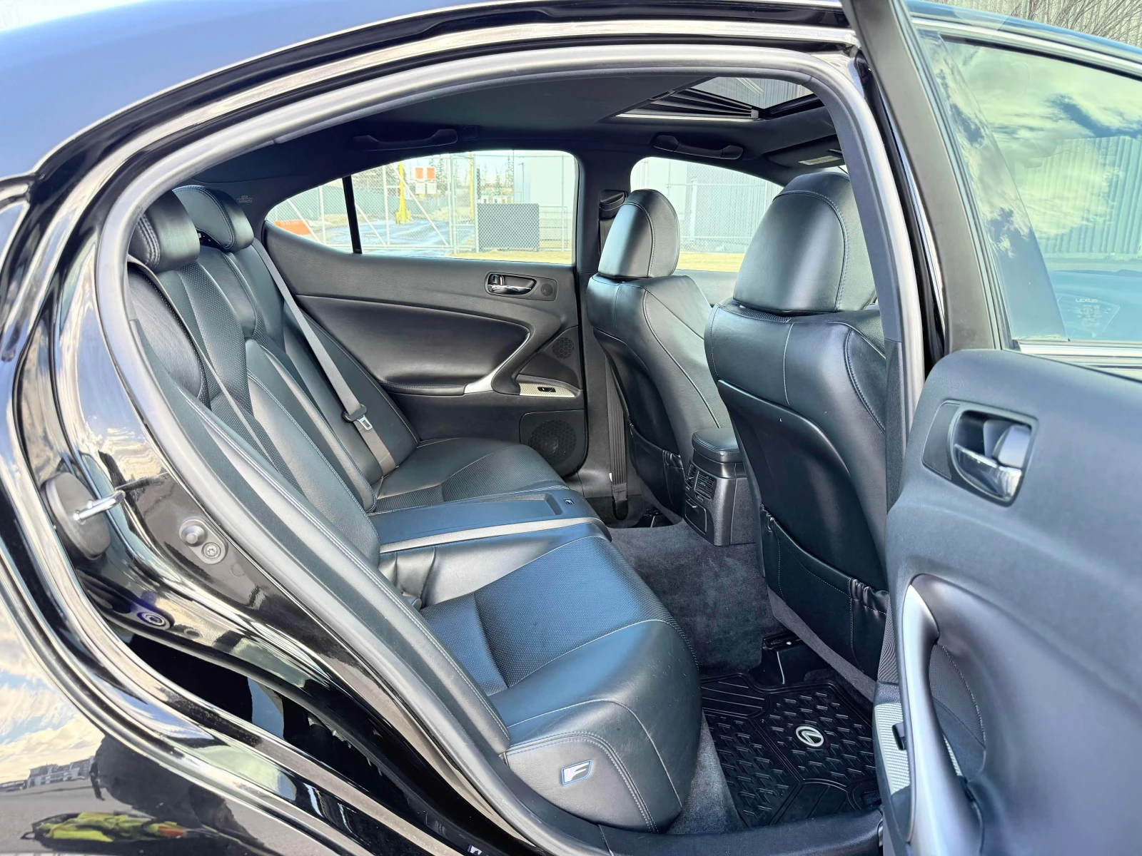 Lexus IS F * * CARFAX * * ���� ������ * *  | Mobile.bg � ����������� 13